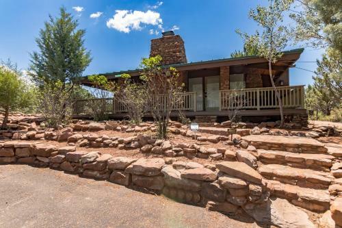 Glass House Elk Rim Pine Cabin