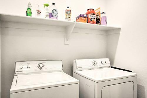 Spacious Surprise Home Near Sports Stadiums!
