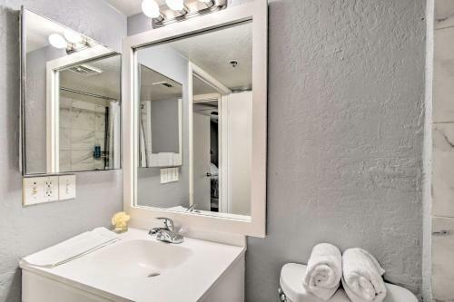 Apartamento Neat Condo With Balcony, Near Spring Training!