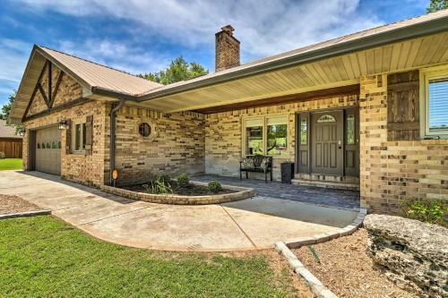 Cotter Home With Direct Access To White River!
