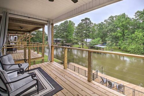 Waterfront Lake Hamilton Home With Boat Dock!