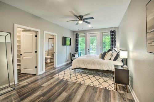 Waterfront Lake Hamilton Home Dock And Grill!