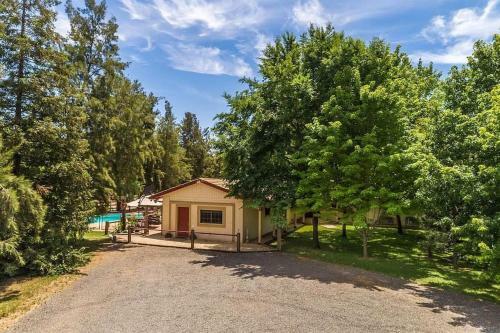 Ring Ranch Country Side Oasis With Pool