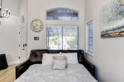 Chic Antelope Home With A Cozy Backyard Escape