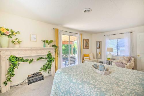 Quaint And Quiet Auburn Cottage With Private Yard