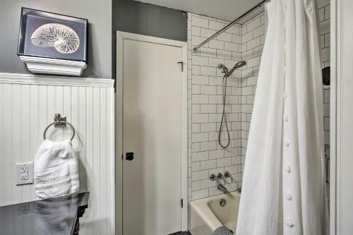 Charming Hot Springs Retreat With Boat Dock!