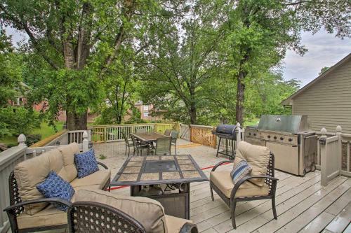 Charming Hot Springs Retreat With Boat Dock!