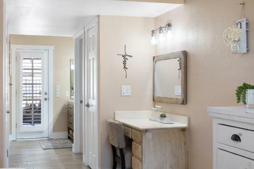 Luxury Phoenix Home Heated Pool & Spa With King Beds
