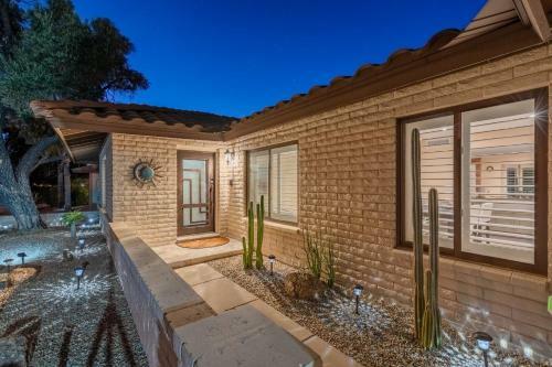 Luxury Phoenix Home Heated Pool & Spa With King Beds