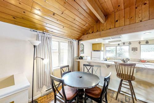 Lakefront Retreat
