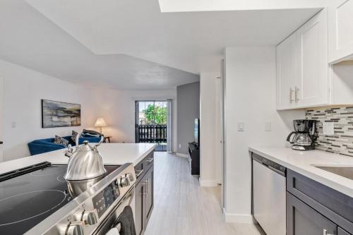 Staygia -modern Newly Renovated 1br Apartment-pool