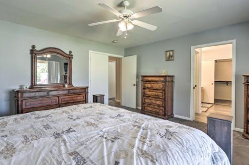 Family-friendly Phoenix Home With Private Yard!