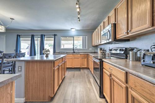 Family-friendly Phoenix Home With Private Yard!