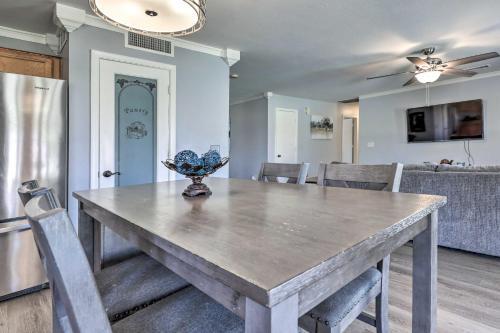 Family-friendly Phoenix Home With Private Yard!