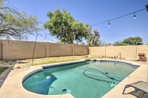 Phoenix Family Getaway - Private Outdoor Pool