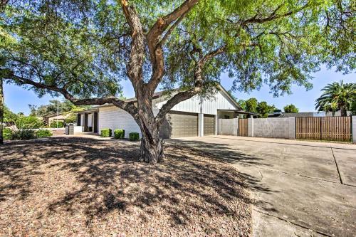Chic Scottsdale Home With Private Heated Pool!