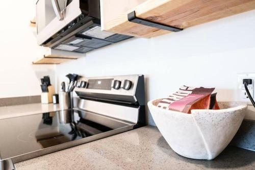 Apartamento Spacious & Modern Studio Located Minutes From Downtown