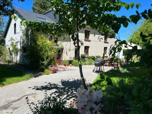 Hostal Maison D'h�tes Le Charme Du Champs Claire
