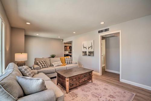 Scottsdale Abode With Pool - 3 Mi To Old Town!