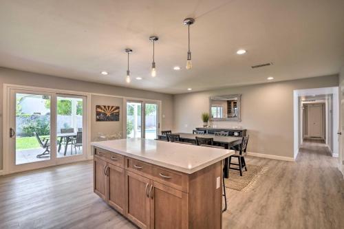 Scottsdale Abode With Pool - 3 Mi To Old Town!