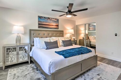 Bright Scottsdale Oasis With Modern Interior!