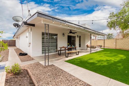 Thomas Rd 8410 Scottsdale Home