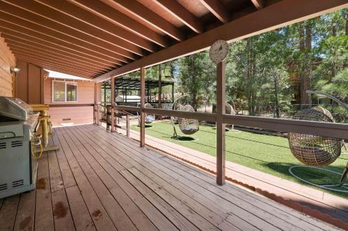 Lakeview Cozy Retreat