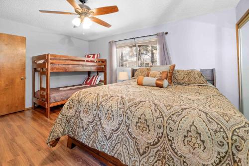 Lakeview Cozy Retreat