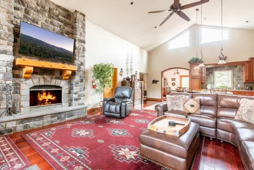 47 - Canyon Crest Lodge Home