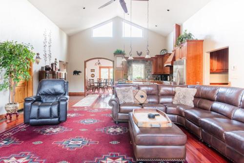 47 - Canyon Crest Lodge Home