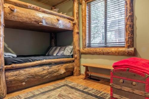 Nena's Nook Moonridge Log Mansion