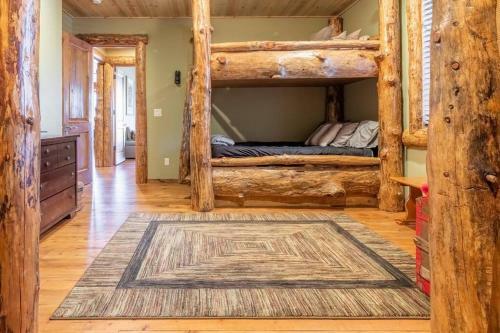 Nena's Nook Moonridge Log Mansion