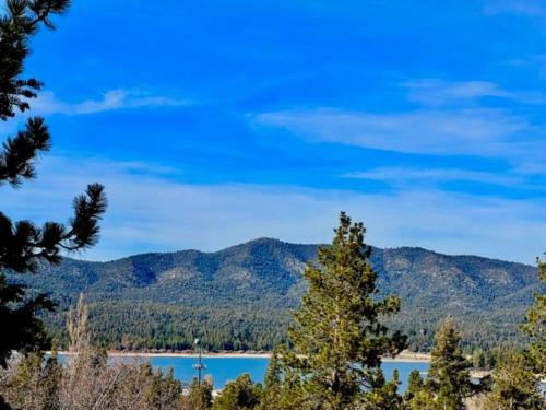 Bb Lake View Lodge