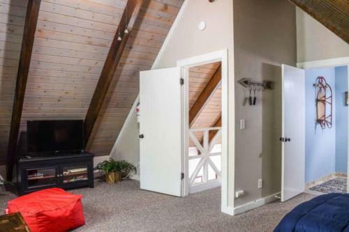 Sleepy Hollow Lodge-bbq,fireplace,great Location!