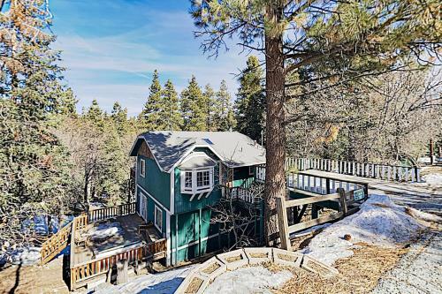 Lodge Siskiyou Oasis