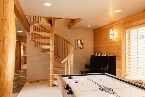 27 - Castle Rock Retreat Home