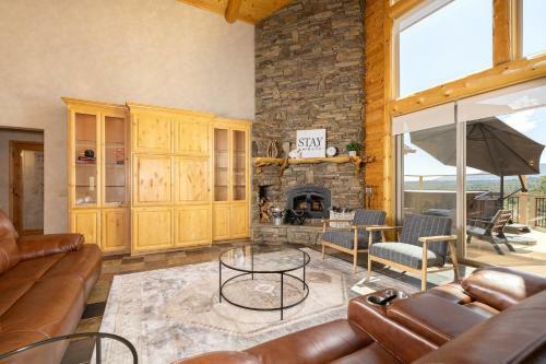 27 - Castle Rock Retreat Home