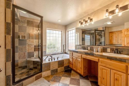 27 - Castle Rock Retreat Home