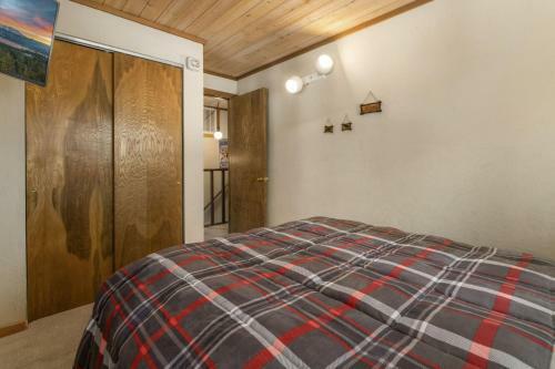 Summit Mountain Lodge