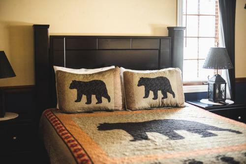 35 - Corky Bear Home