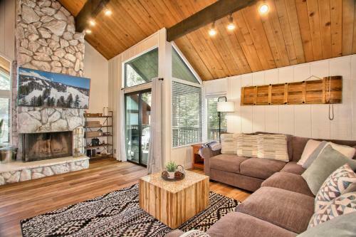 Escape Townhomes 28