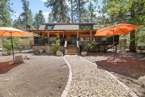 Pond View Cabin