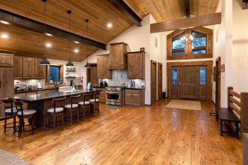 18 - Ponderosa Peak Home