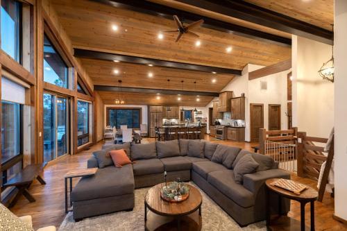 18 - Ponderosa Peak Home