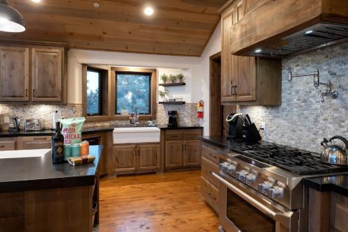 18 - Ponderosa Peak Home