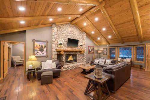 38 - Cooper's Hideaway Home