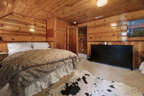 40 - Waterfront Retreat Home