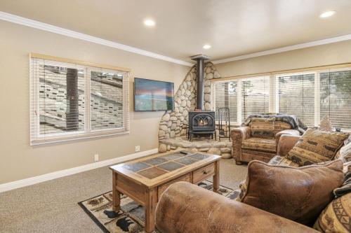 31 - Serenity Pines Home