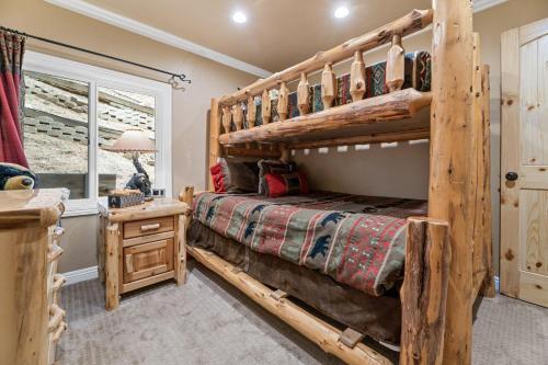31 - Serenity Pines Home