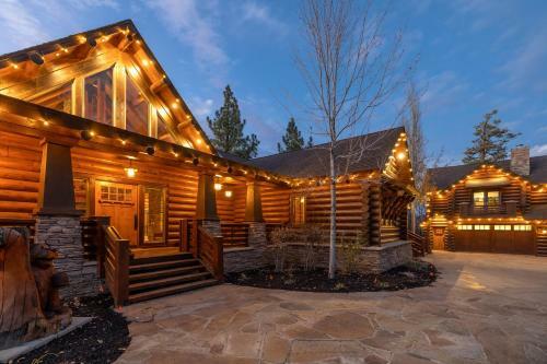 10 - Wild Horse Estate Cabin